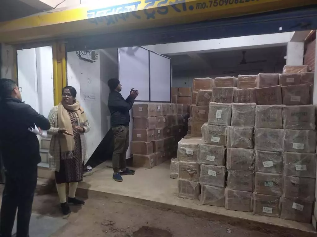 जैव प्रेरक के अवैध व्यापार पर कृषि विभाग की बड़ी कार्रवाई, 2.84 करोड़ का माल जब्त जैव प्रेरक के अवैध व्यापार पर कृषि विभाग की बड़ी कार्रवाई, 2.84 करोड़ का माल जब्त