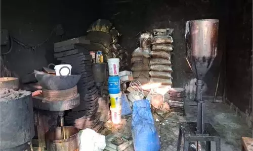 Himachal:   बेकरी फैक्टरी में लगी भीषण आग, 10 लाख रुपए का नुक्सान