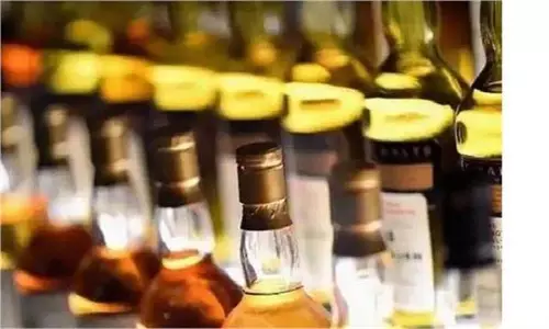 Bihar:नशा कारोबार पर पुलिस का बड़ा प्रहार, 3 युवक गिरफ्तार