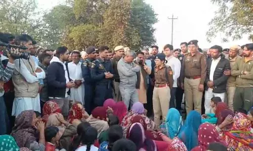 Sirsa चार साल की बच्ची का अपहरण कर हत्या कर दी गई। Sirsa चार साल की बच्ची का अपहरण कर हत्या कर दी गई।