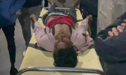 रायपुर: ढाबा में मर्डर, आला अफसर पहुंचे मौके पर, आरोपियों की तलाश में नाकेबंदी रायपुर: ढाबा में मर्डर, आला अफसर पहुंचे मौके पर, आरोपियों की तलाश में नाकेबंदी