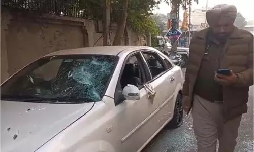 Ludhiana:कोर्ट कॉम्पलेक्स के बाहर जबरदस्त हंगामा,इलाके में दहशत