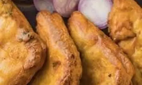 Bread Pakoda:बिना तेल के इस तरह घर पर बनाएं ब्रेड पकोड़ा