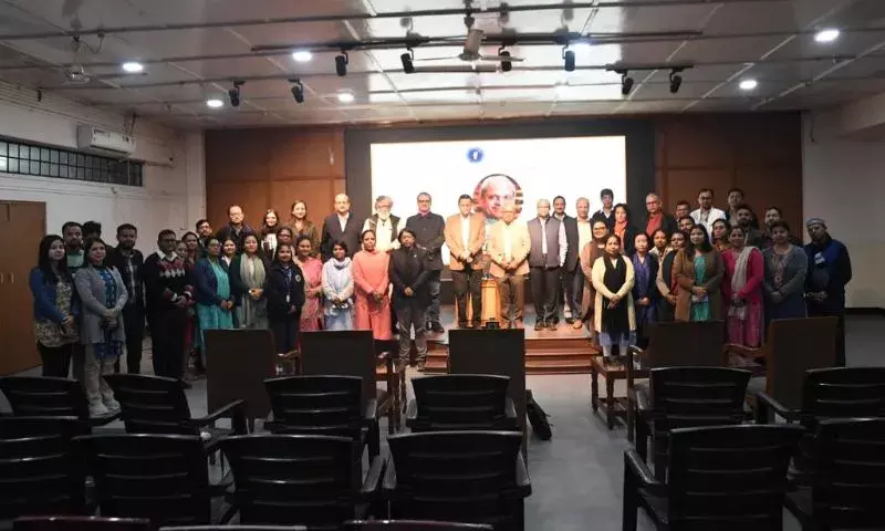 GCU ने जागरूक नागरिकता पर इंटरैक्टिव बातचीत के लिए परकाला प्रभाकर को होस्ट किया