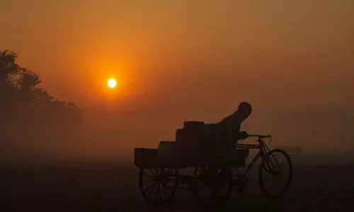 Gurugram में हवा की गुणवत्ता बहुत खराब रहने के कारण प्राइमरी छात्रों के लिए हाइब्रिड कक्षाएं शुरू Gurugram में हवा की गुणवत्ता बहुत खराब रहने के कारण प्राइमरी छात्रों के लिए हाइब्रिड कक्षाएं शुरू