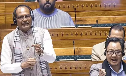 भारी विरोध के बीच जी राम जी बिल पारित, सदन में फाड़ी गई विधेयक की कॉपी भारी विरोध के बीच जी राम जी बिल पारित, सदन में फाड़ी गई विधेयक की कॉपी