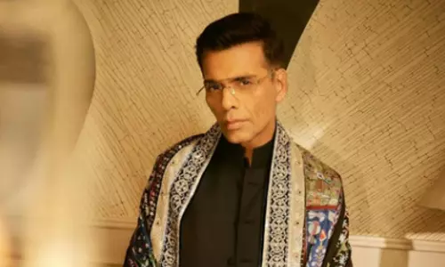Dharmendra की विदाई स्क्रीन पर, करण जौहर ने साझा किए अनुभव Dharmendra की विदाई स्क्रीन पर, करण जौहर ने साझा किए अनुभव