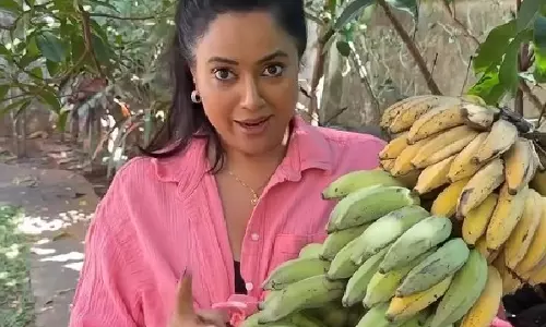 Sameera Reddy ने बताया कि केले को नैचुरली पकने में कितना समय लगता है