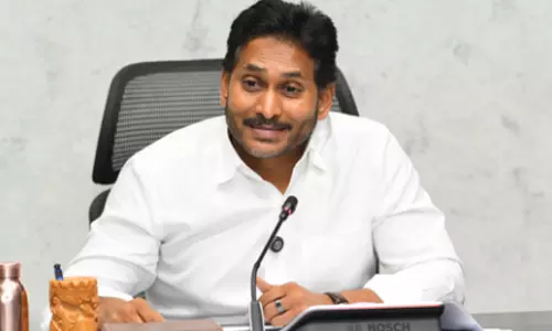 मेडिकल कॉलेज प्राइवेटाइजेशन पर Jagan का आरोप: सभी घोटालों की जड़ मेडिकल कॉलेज प्राइवेटाइजेशन पर Jagan का आरोप: सभी घोटालों की जड़