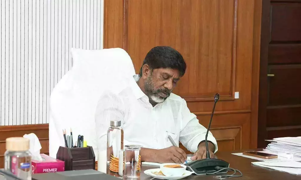 कर्ज से तेलंगाना के फाइनेंस पर दबाव पड़ रहा है, CAG ने कहा कर्ज से तेलंगाना के फाइनेंस पर दबाव पड़ रहा है, CAG ने कहा