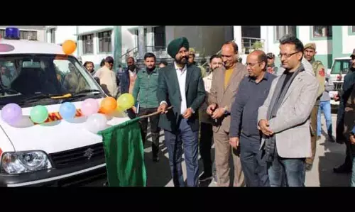 Block Ghat, सब डिवीजन गंडोह को इमरजेंसी एम्बुलेंस मिलीं Block Ghat, सब डिवीजन गंडोह को इमरजेंसी एम्बुलेंस मिलीं