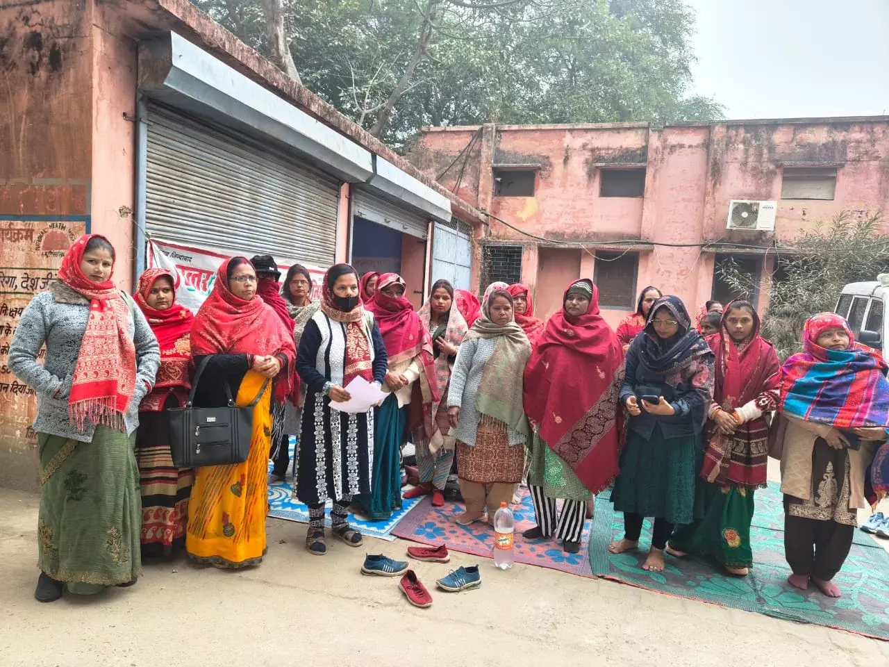 Farrukhabad: आशा वर्कर्स का प्रदर्शन, ज्ञापन में मांगे दर्ज Farrukhabad: आशा वर्कर्स का प्रदर्शन, ज्ञापन में मांगे दर्ज