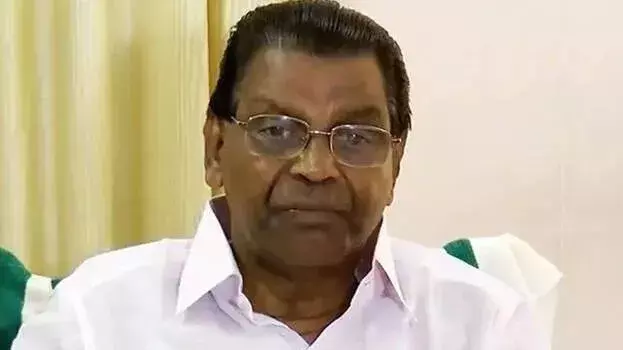 kerala: थिरुवनचूर ने कहा कि पिनाराई प्रशासन सिर्फ एक कार्यवाहक सरकार बन गया