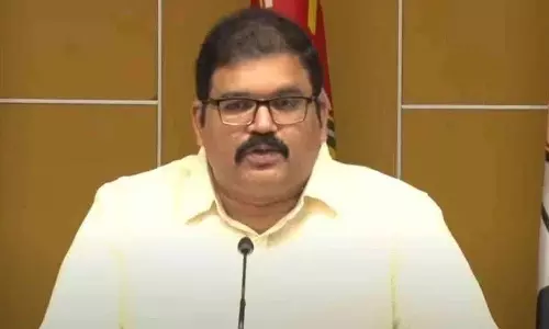टीडीपी नेता पट्टाभिराम ने PPP पॉलिसी पर YCP के रुख पर सवाल उठाया टीडीपी नेता पट्टाभिराम ने PPP पॉलिसी पर YCP के रुख पर सवाल उठाया