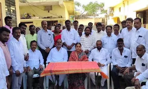 नरसपुर निर्वाचन क्षेत्र में कांग्रेस के लिए मुश्किलें: MLA सुनीता लक्ष्मा रेड्डी नरसपुर निर्वाचन क्षेत्र में कांग्रेस के लिए मुश्किलें: MLA सुनीता लक्ष्मा रेड्डी