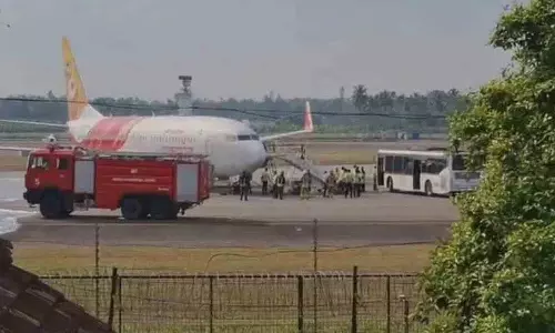 उड़ान के दौरान लैंडिंग गियर में समस्या.. Kochi की ओर डायवर्ट किया गया