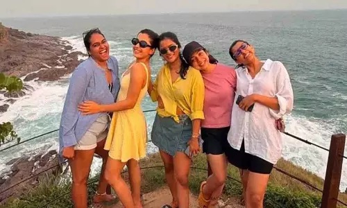 Rashmika Mandanna श्रीलंका में अपने दोस्तों के साथ छुट्टियां मना रही Rashmika Mandanna श्रीलंका में अपने दोस्तों के साथ छुट्टियां मना रही