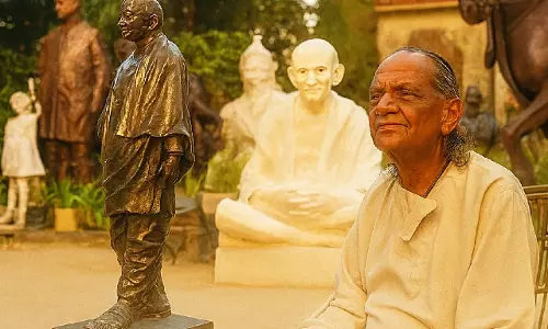 Ram Sutar का निधन, जिन्होंने देश को ऊंची मूर्तियों के माध्यम से सम्मान दिया Ram Sutar का निधन, जिन्होंने देश को ऊंची मूर्तियों के माध्यम से सम्मान दिया