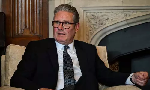 Starmer स्कूलों में महिलाओं के प्रति नफ़रत से निपटने और बच्चों की सुरक्षा के लिए क्या योजना बना रहे