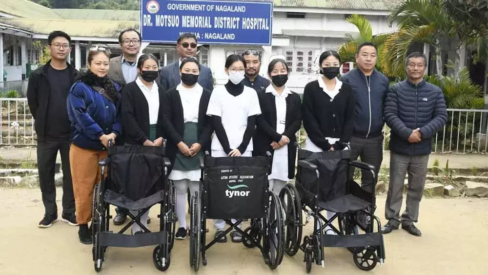 Nagaland : LOA वोखा ने डॉ. मोत्सुओ मेमोरियल डिस्ट्रिक्ट हॉस्पिटल को व्हीलचेयर दान कीं Nagaland : LOA वोखा ने डॉ. मोत्सुओ मेमोरियल डिस्ट्रिक्ट हॉस्पिटल को व्हीलचेयर दान कीं