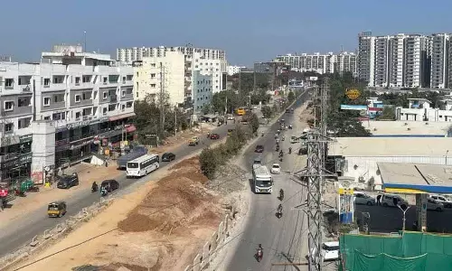 Hyderabad: बाचुपल्ली-आउटर रिंग रोड फ्लाईओवर के धीमे काम से यात्रियों को परेशानी हो रही