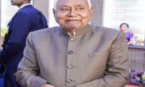 हिजाब विवाद के बीच CM नीतीश कुमार की सुरक्षा बढ़ाई गई हिजाब विवाद के बीच CM नीतीश कुमार की सुरक्षा बढ़ाई गई