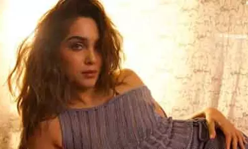 Sharvari का नया फैशन स्टाइल और दादी-नानी के शौक की वापसी Sharvari का नया फैशन स्टाइल और दादी-नानी के शौक की वापसी