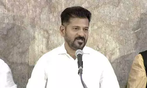 स्पीकर के फैसले पर कांग्रेस के पास जवाब नहीं: Revanth Reddy स्पीकर के फैसले पर कांग्रेस के पास जवाब नहीं: Revanth Reddy
