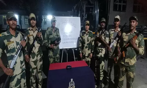 सीमा पर BSF ने 1.5 करोड़ रुपए मूल्य की कोकीन जब्त