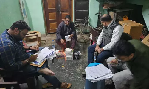 ड्रग विभाग का छापा, बिना लाइसेंस 14 तरह की दवाइयां की जब्त ड्रग विभाग का छापा, बिना लाइसेंस 14 तरह की दवाइयां की जब्त