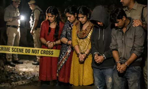 रात 1 बजे मिलने आई गर्लफ्रेंड की हत्या, प्रेमी और 4 बहनें गिरफ्तार