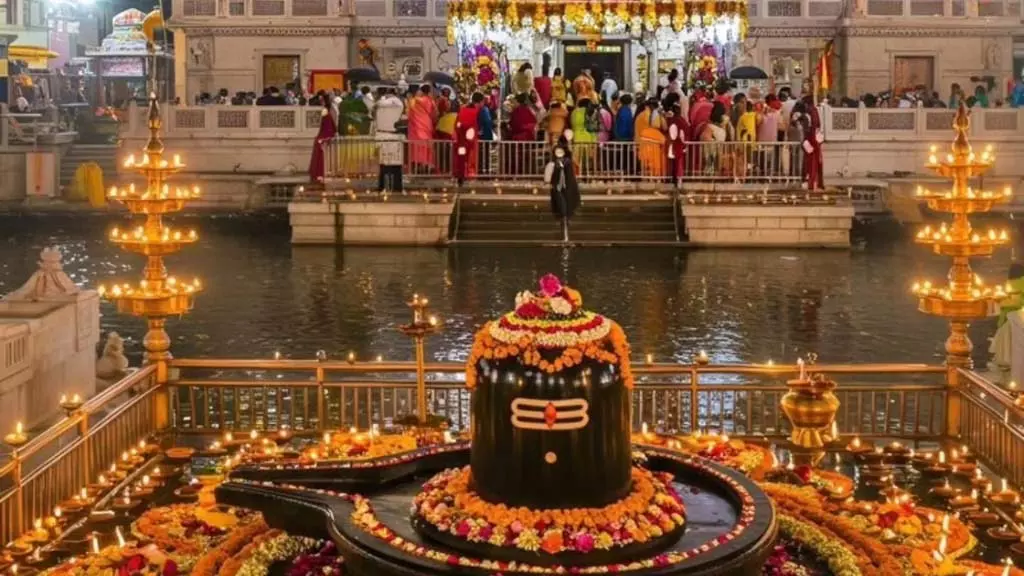 Masik Shivratri 2025: पौष मास की शिवरात्रि आज, जानें पूजा का मुहूर्त और विधि Masik Shivratri 2025: पौष मास की शिवरात्रि आज, जानें पूजा का मुहूर्त और विधि