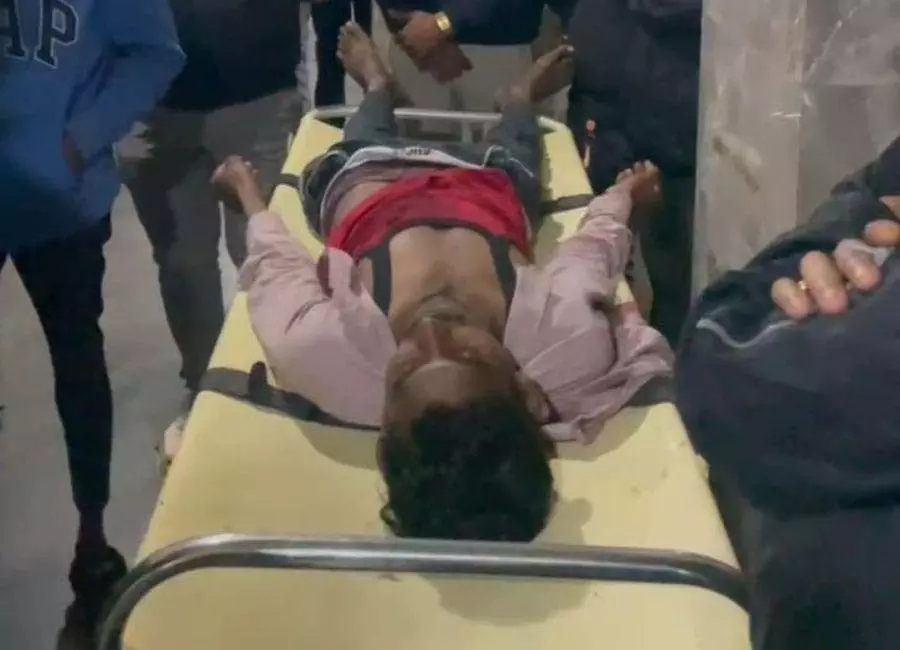 रायपुर: ढाबा में मर्डर, आला अफसर पहुंचे मौके पर, आरोपियों की तलाश में नाकेबंदी रायपुर: ढाबा में मर्डर, आला अफसर पहुंचे मौके पर, आरोपियों की तलाश में नाकेबंदी