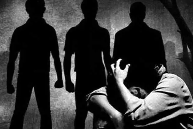 Virudhunagar में दो लड़कों पर हमला करने के आरोप में छह नाबालिगों को हिरासत में लिया गया Virudhunagar में दो लड़कों पर हमला करने के आरोप में छह नाबालिगों को हिरासत में लिया गया