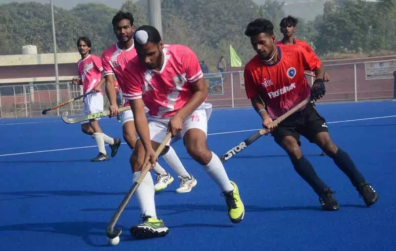 Ludhiana: अखिल भारतीय हॉकी टूर्नामेंट दूसरे दिन में प्रवेश कर गया Ludhiana: अखिल भारतीय हॉकी टूर्नामेंट दूसरे दिन में प्रवेश कर गया