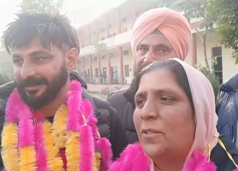 Ludhiana: भाम्बर मनुके से ब्लॉक समिति में प्रवेश करता है Ludhiana: भाम्बर मनुके से ब्लॉक समिति में प्रवेश करता है