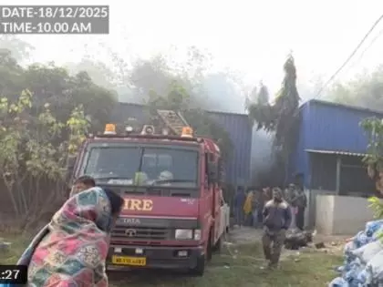 Ramjivanpur नगर पालिका में पॉलिश फैक्ट्री में आग लगी Ramjivanpur नगर पालिका में पॉलिश फैक्ट्री में आग लगी