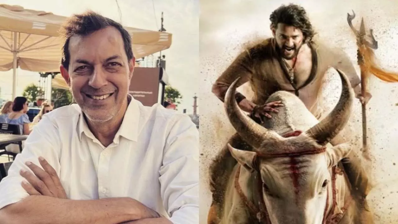 SS Rajamouli महेश बाबू की फिल्म में रजत कपूर को बदलने पर विचार कर रहे SS Rajamouli महेश बाबू की फिल्म में रजत कपूर को बदलने पर विचार कर रहे