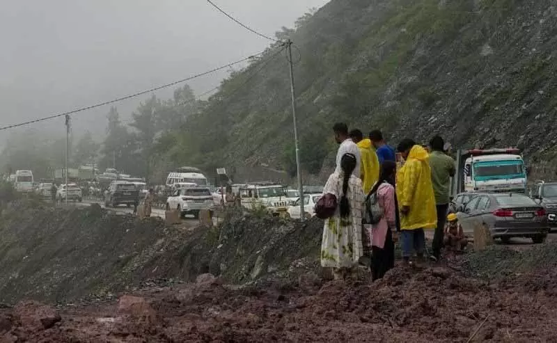 दो महीने तक सूखे मौसम के कारण Kangra Valley में श्वसन तंत्र के संक्रमण में बढ़ोतरी हुई है दो महीने तक सूखे मौसम के कारण Kangra Valley में श्वसन तंत्र के संक्रमण में बढ़ोतरी हुई है