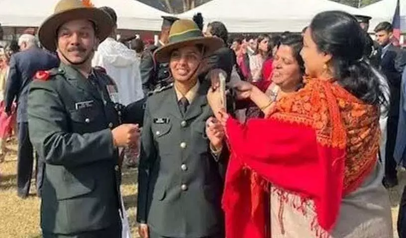23 साल की महिला अधिकारी जिसने Indian Army Academy में इतिहास रचा 23 साल की महिला अधिकारी जिसने Indian Army Academy में इतिहास रचा