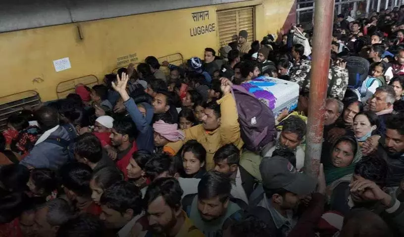 Indian Railways 76 स्टेशनों पर निर्माण कार्य करके स्टेशन पर भीड़ की समस्या से निपटेगा Indian Railways 76 स्टेशनों पर निर्माण कार्य करके स्टेशन पर भीड़ की समस्या से निपटेगा