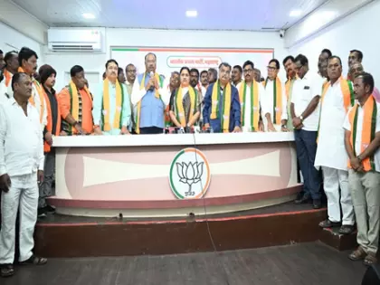 Maharashtra: प्रज्ञा सातव कांग्रेस छोड़ बीजेपी में शामिल Maharashtra: प्रज्ञा सातव कांग्रेस छोड़ बीजेपी में शामिल