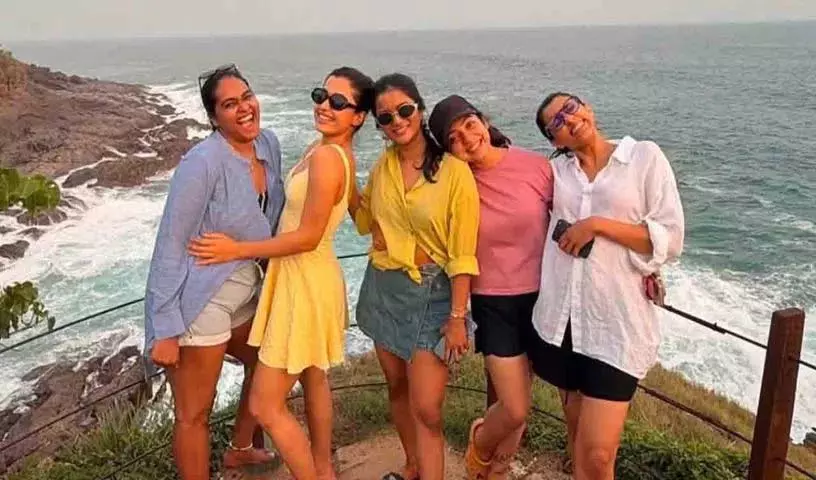 Rashmika Mandanna श्रीलंका में अपने दोस्तों के साथ छुट्टियां मना रही Rashmika Mandanna श्रीलंका में अपने दोस्तों के साथ छुट्टियां मना रही