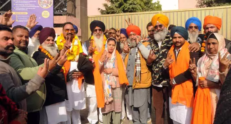 Amritsar: जिला परिषद और ब्लॉक समिति चुनावों में सत्ताधारी AAP बड़ी जीत की ओर बढ़ रही है Amritsar: जिला परिषद और ब्लॉक समिति चुनावों में सत्ताधारी AAP बड़ी जीत की ओर बढ़ रही है