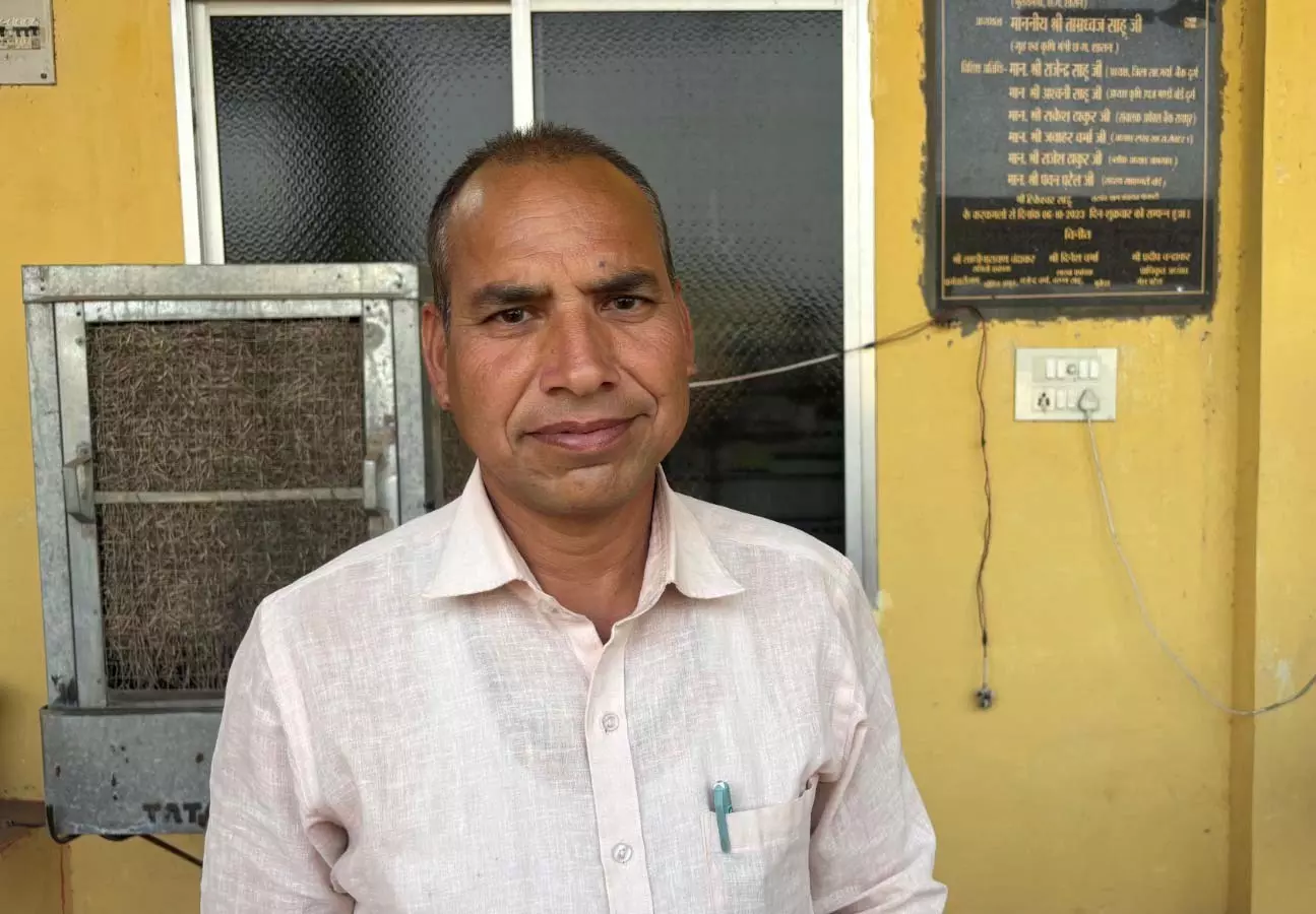 धान की फसल से संवर रहा भविष्य, किसान सोमेश्वर साहू अपने बेटे को बना रहे इंजीनियर धान की फसल से संवर रहा भविष्य, किसान सोमेश्वर साहू अपने बेटे को बना रहे इंजीनियर