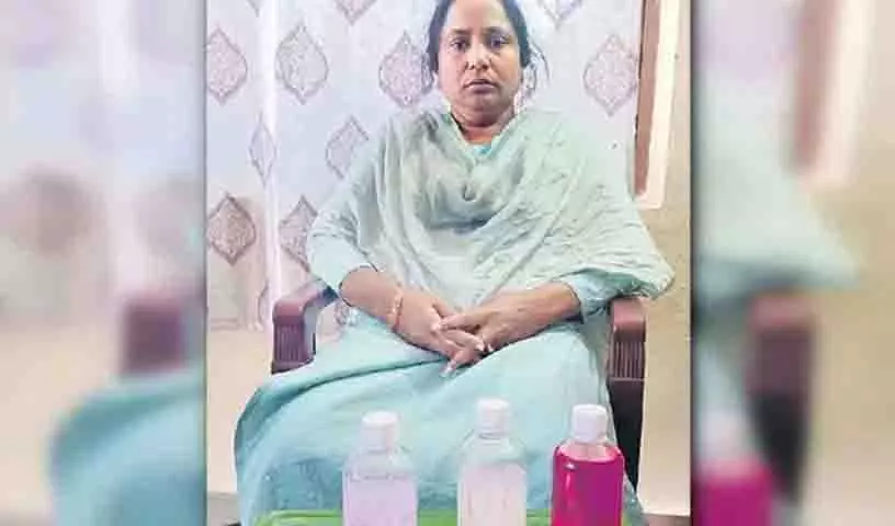म्मम: रेवेन्यू इंस्पेक्टर को 10,000 रुपये की रिश्वत लेते ACB ने गिरफ्तार किया म्मम: रेवेन्यू इंस्पेक्टर को 10,000 रुपये की रिश्वत लेते ACB ने गिरफ्तार किया
