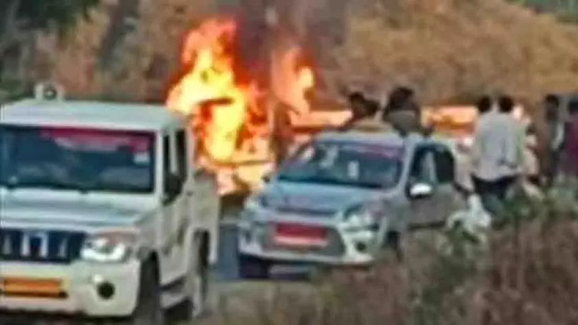 Badnawar में टैंकर की टक्कर से मां-बेटे की मौत Badnawar में टैंकर की टक्कर से मां-बेटे की मौत
