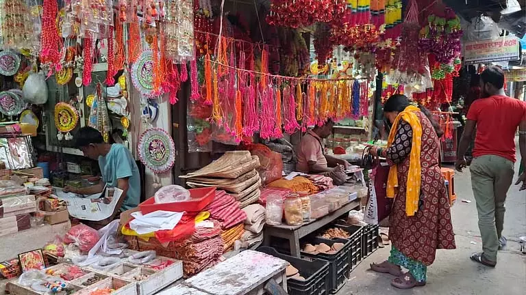 कटवा बाज़ार भूतिया शहर जैसा है, नाराज़ SDPO कटवा बाज़ार भूतिया शहर जैसा है, नाराज़ SDPO