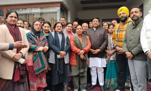 मेयर ने नगर निकाय मंत्री से कहा, 1996 में बनी 74 कॉलोनियों को रेगुलर किया जाए