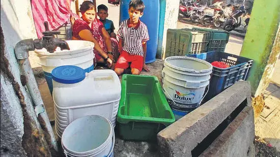 Thane में पानी का संकट खत्म हो गया है, लेकिन नलों में पानी अभी भी नहीं आ रहा